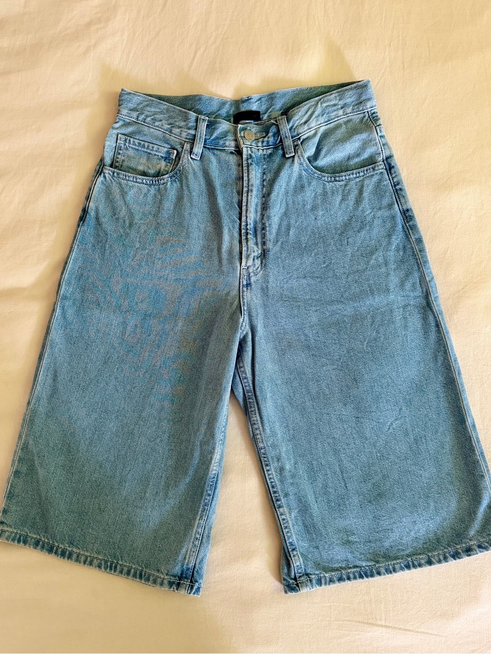 Uniqlo Unisex 13’’ Baggy Jeans Shorts